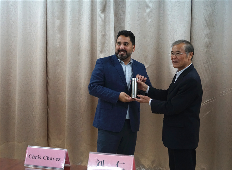 我院与美国荷晶大学达成初步合作意向